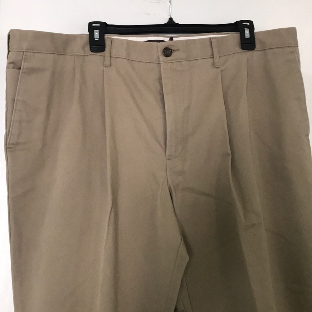 Mens Dockers.Worn Once.Sz:42x32 - Picture 2 of 7